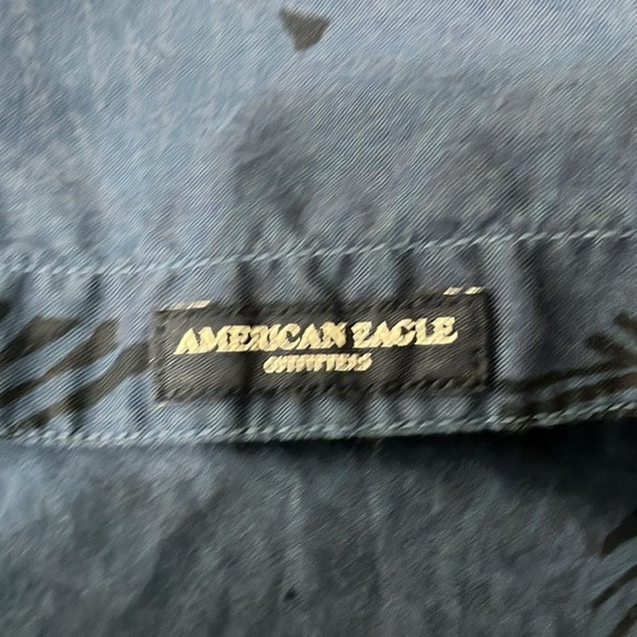 American Eagle Seriously Soft Short Sleeve Button Up Shirt Mens Size M Tropical - Picture 8 of 8